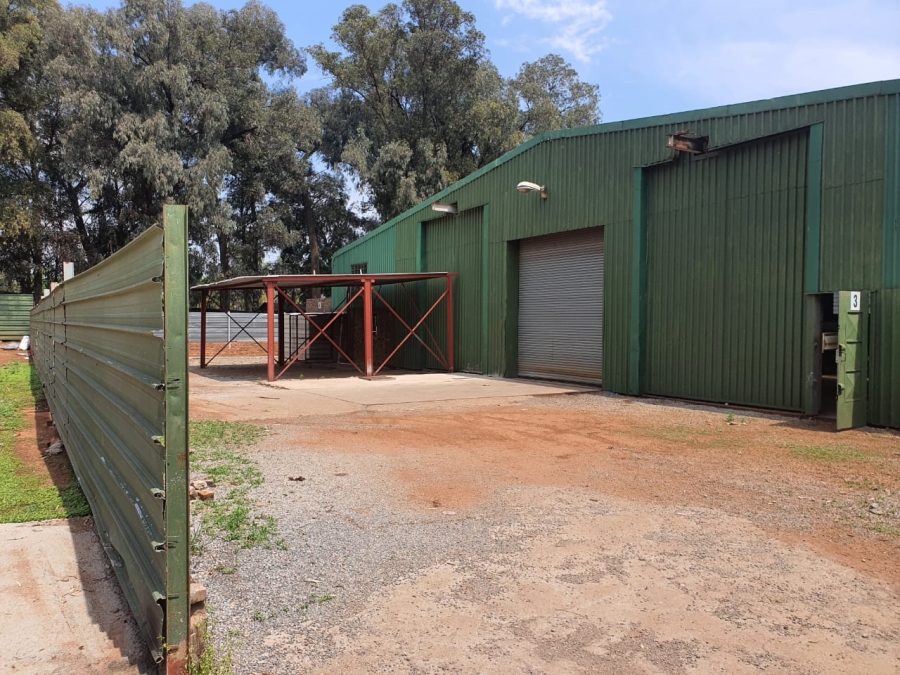 To Let Commercial Property for Rent in Clayville East Gauteng