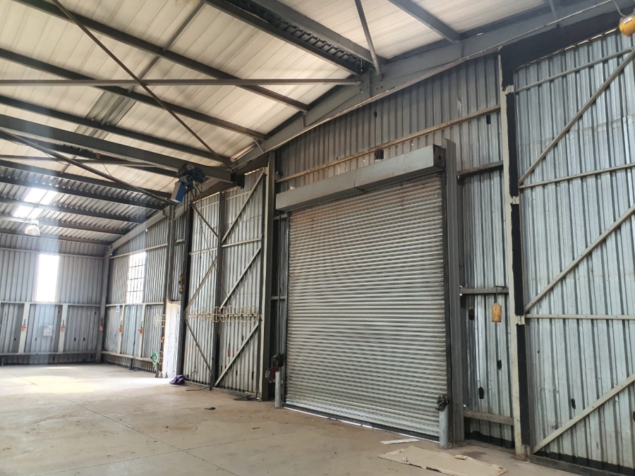 To Let Commercial Property for Rent in Clayville East Gauteng