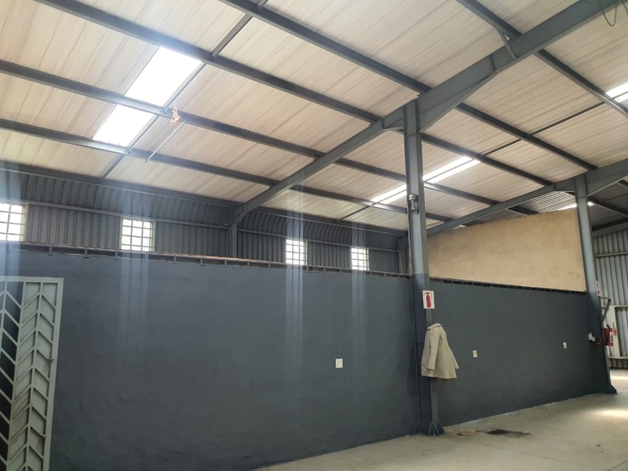 To Let Commercial Property for Rent in Clayville East Gauteng