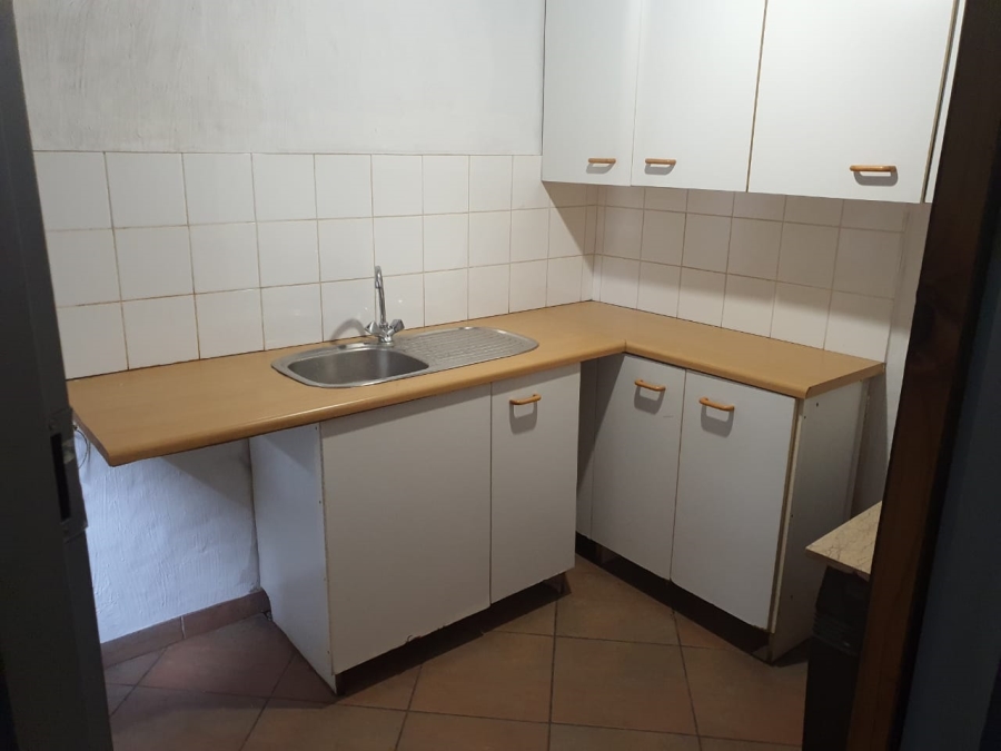 To Let Commercial Property for Rent in Clayville East Gauteng
