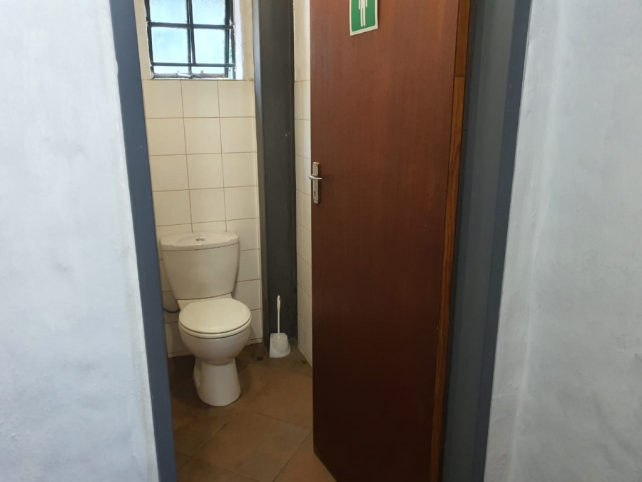 To Let Commercial Property for Rent in Clayville East Gauteng