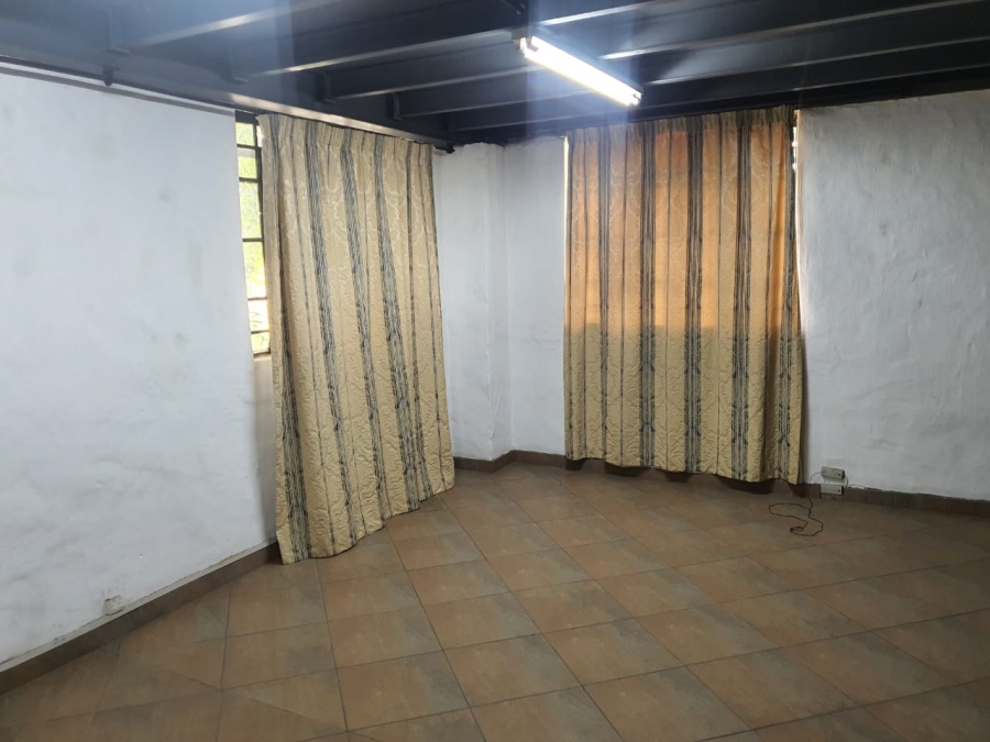 To Let Commercial Property for Rent in Clayville East Gauteng
