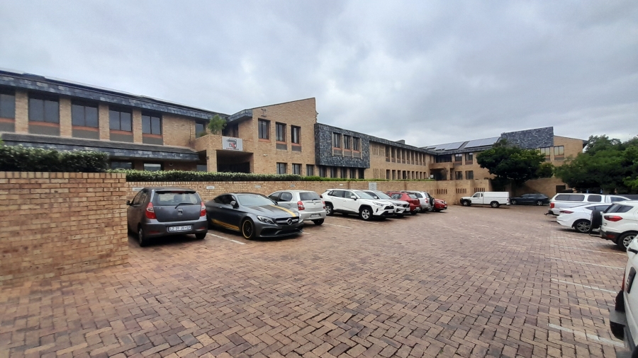 To Let Commercial Property for Rent in Vorna Valley Gauteng