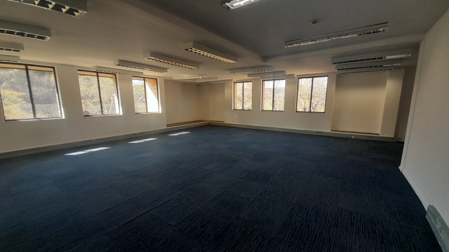To Let Commercial Property for Rent in Vorna Valley Gauteng
