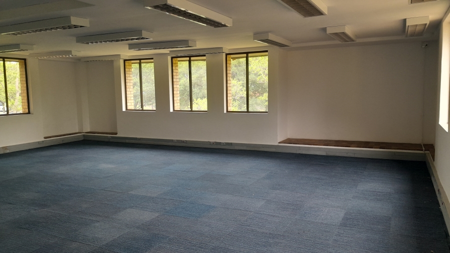 To Let Commercial Property for Rent in Vorna Valley Gauteng