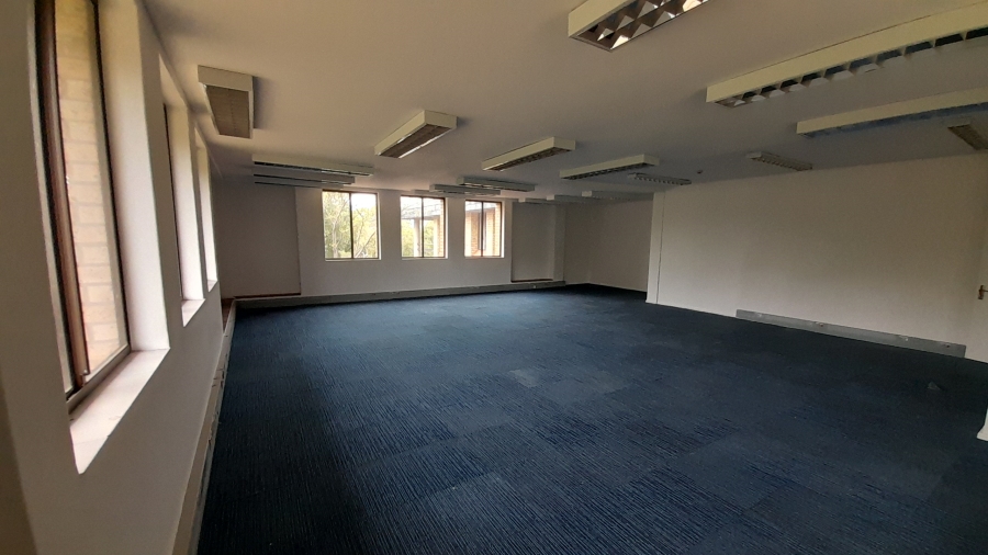 To Let Commercial Property for Rent in Vorna Valley Gauteng