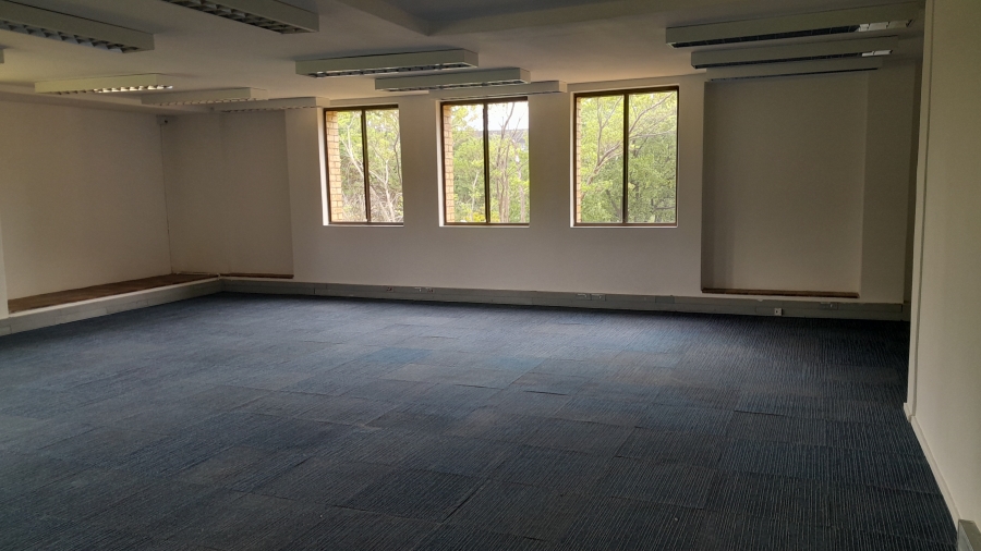 To Let Commercial Property for Rent in Vorna Valley Gauteng