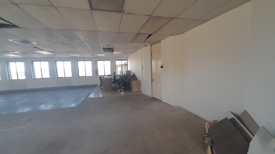 To Let Commercial Property for Rent in Vorna Valley Gauteng