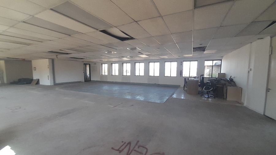 To Let Commercial Property for Rent in Vorna Valley Gauteng