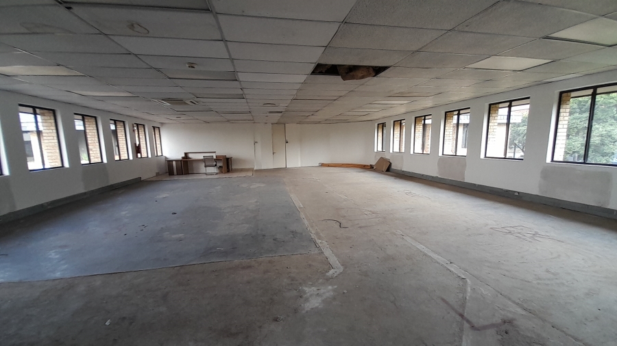 To Let Commercial Property for Rent in Vorna Valley Gauteng