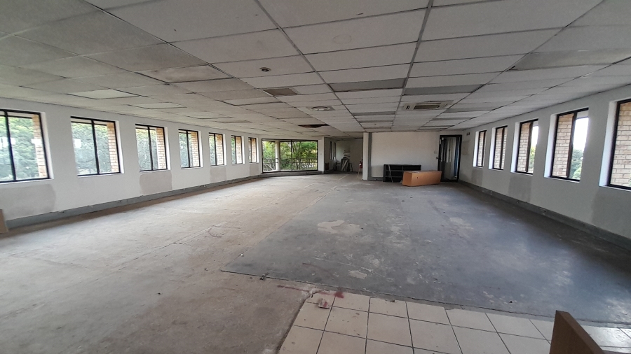 To Let Commercial Property for Rent in Vorna Valley Gauteng