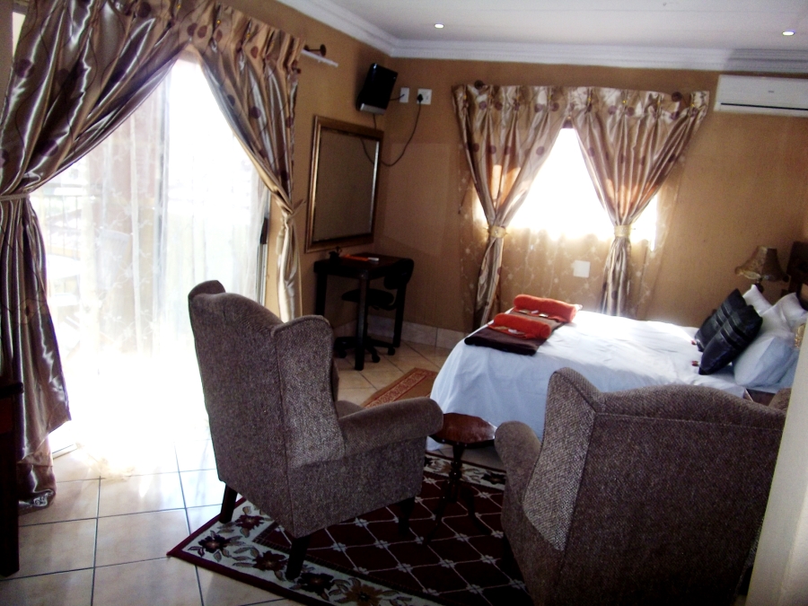 Commercial Property for Sale in Ravenswood Gauteng