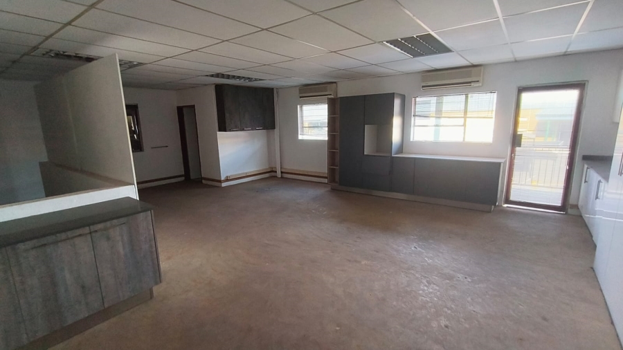 To Let Commercial Property for Rent in Hennopspark Gauteng