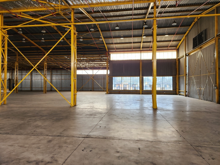 To Let Commercial Property for Rent in Rosslyn Industrial Gauteng