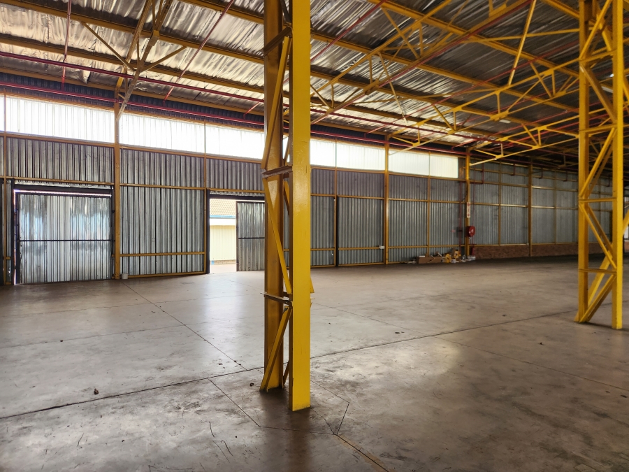 To Let Commercial Property for Rent in Rosslyn Industrial Gauteng