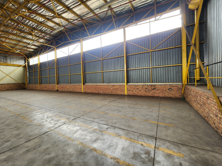 To Let Commercial Property for Rent in Rosslyn Industrial Gauteng