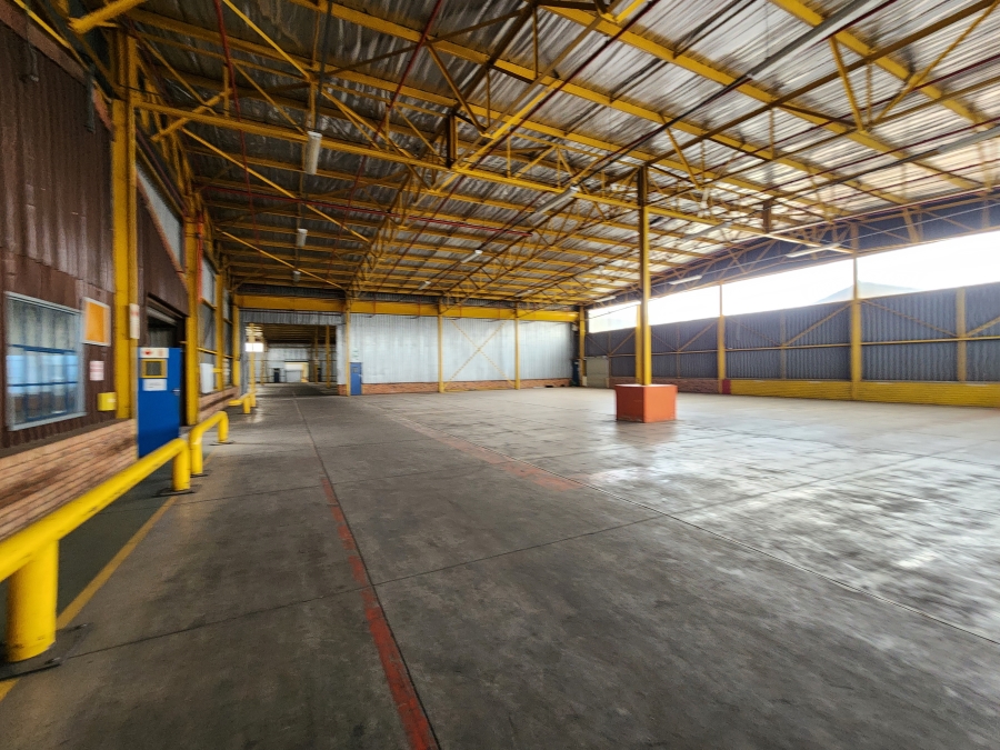 To Let Commercial Property for Rent in Rosslyn Industrial Gauteng
