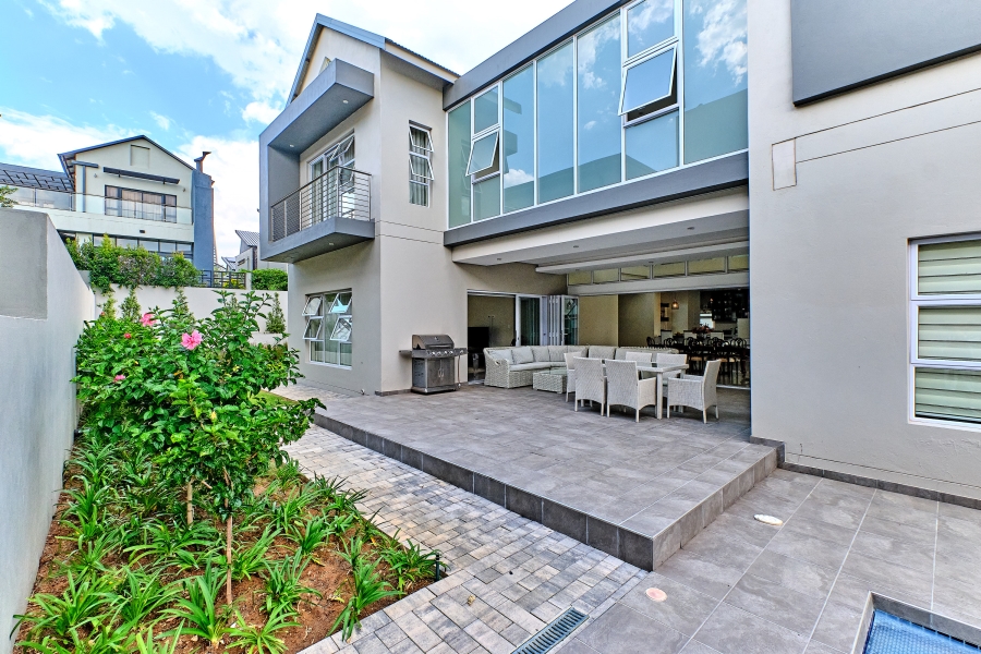To Let 4 Bedroom Property for Rent in Waterfall Country Estate Gauteng