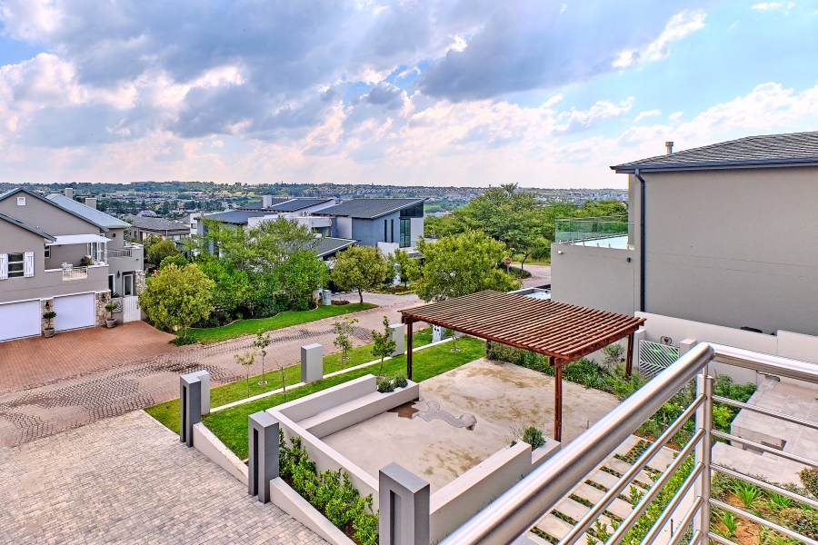 To Let 4 Bedroom Property for Rent in Waterfall Country Estate Gauteng