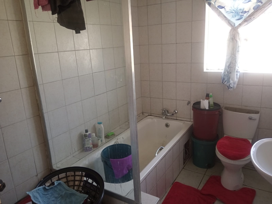 2 Bedroom Property for Sale in Comet Gauteng