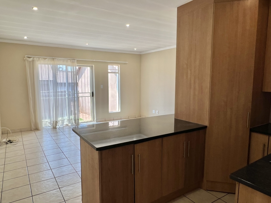 3 Bedroom Property for Sale in Thatchfield Estate Gauteng