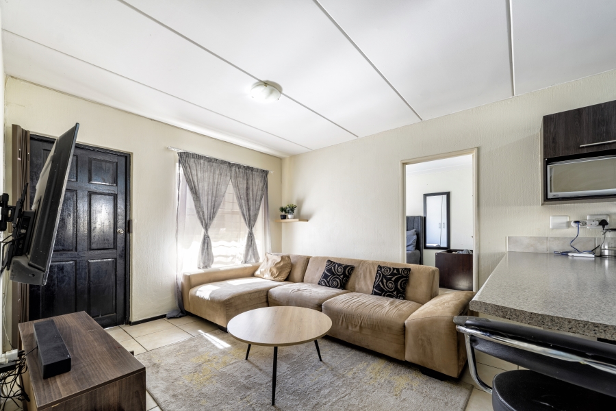 2 Bedroom Property for Sale in Honeypark Gauteng