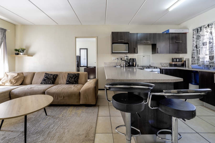 2 Bedroom Property for Sale in Honeypark Gauteng