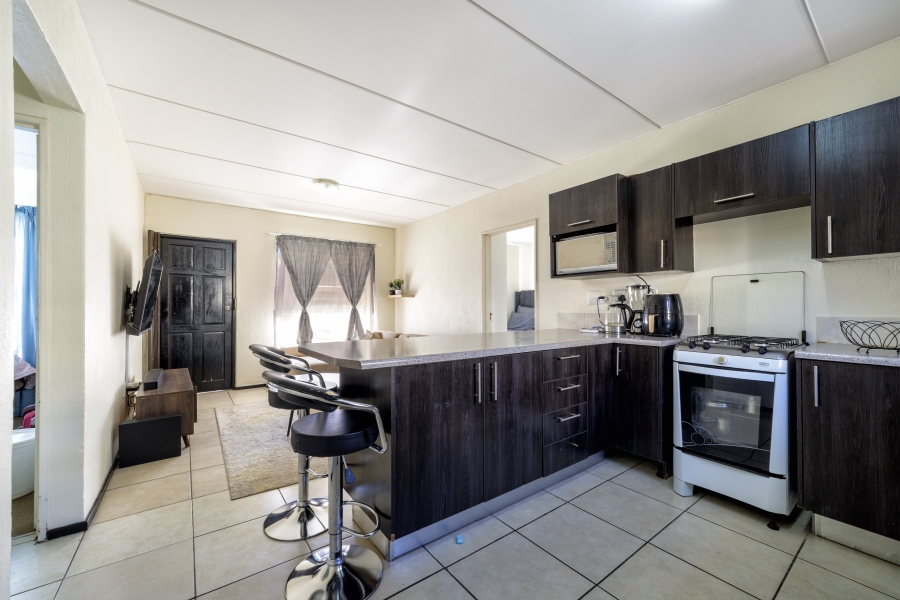 2 Bedroom Property for Sale in Honeypark Gauteng
