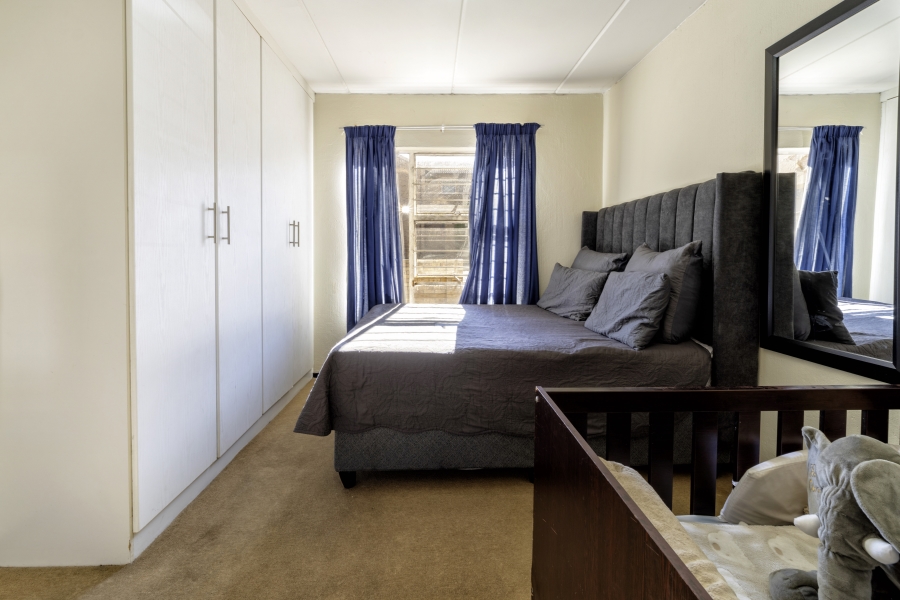 2 Bedroom Property for Sale in Honeypark Gauteng