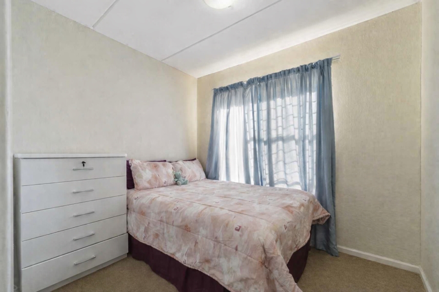 2 Bedroom Property for Sale in Honeypark Gauteng