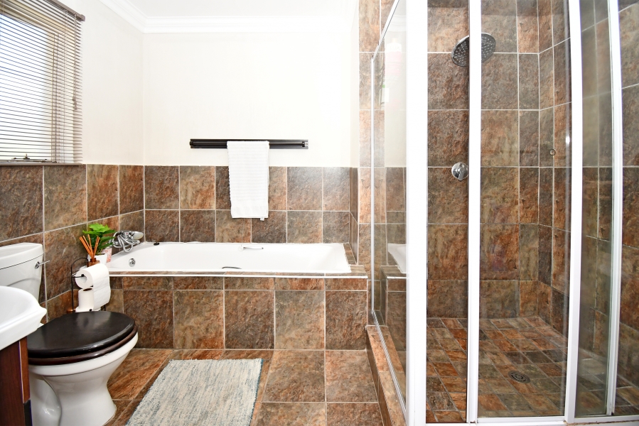 3 Bedroom Property for Sale in North Riding Gauteng