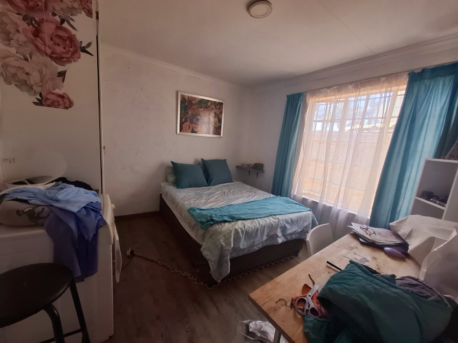 3 Bedroom Property for Sale in Sonneveld Gauteng