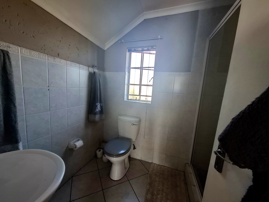 3 Bedroom Property for Sale in Sonneveld Gauteng