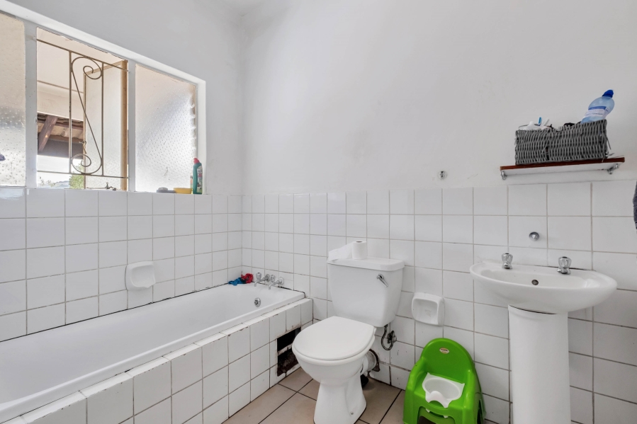 1 Bedroom Property for Sale in Windsor East Gauteng