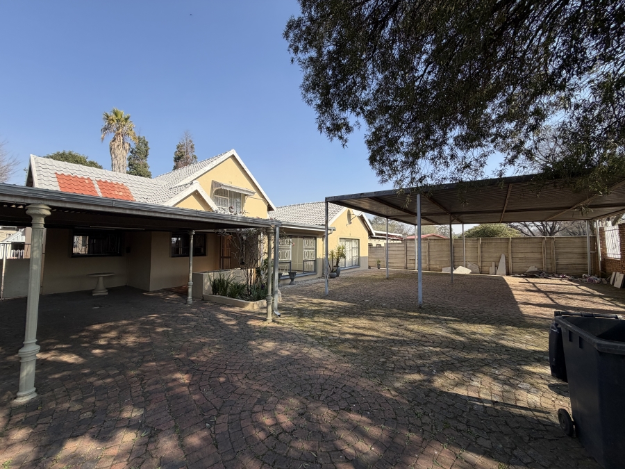 4 Bedroom Property for Sale in Brenthurst Gauteng