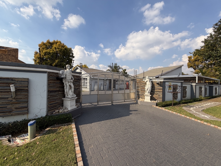 3 Bedroom Property for Sale in Sunward Park Gauteng