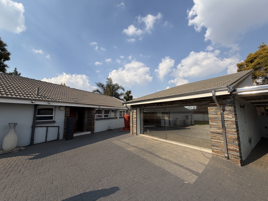 3 Bedroom Property for Sale in Sunward Park Gauteng
