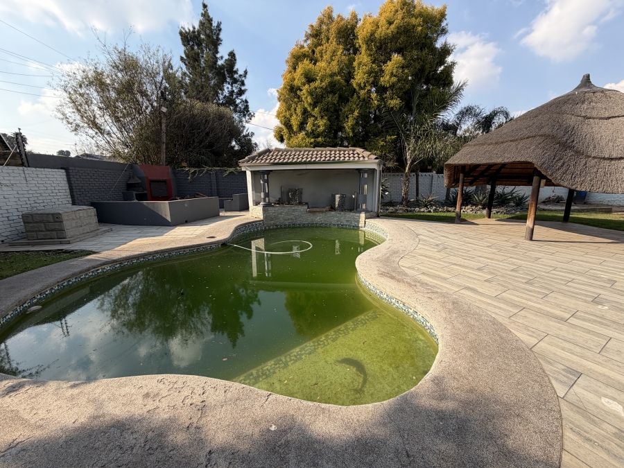 3 Bedroom Property for Sale in Sunward Park Gauteng