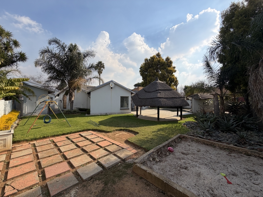 3 Bedroom Property for Sale in Sunward Park Gauteng