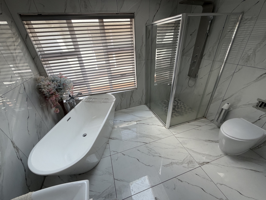 3 Bedroom Property for Sale in Sunward Park Gauteng