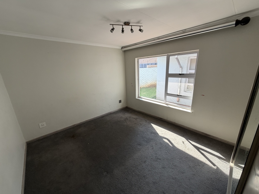 3 Bedroom Property for Sale in Sunward Park Gauteng