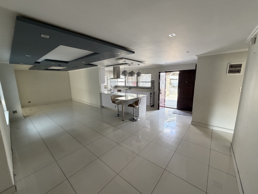 3 Bedroom Property for Sale in Sunward Park Gauteng