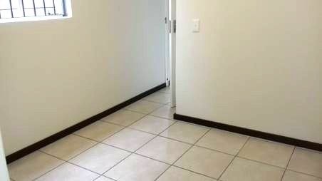 To Let 1 Bedroom Property for Rent in Orange Grove Gauteng