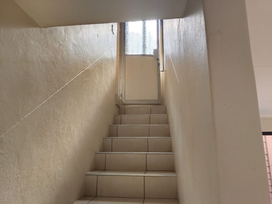 To Let 1 Bedroom Property for Rent in Orange Grove Gauteng