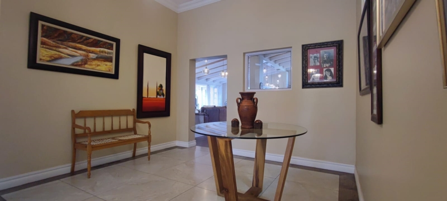 4 Bedroom Property for Sale in Eldoraigne Gauteng