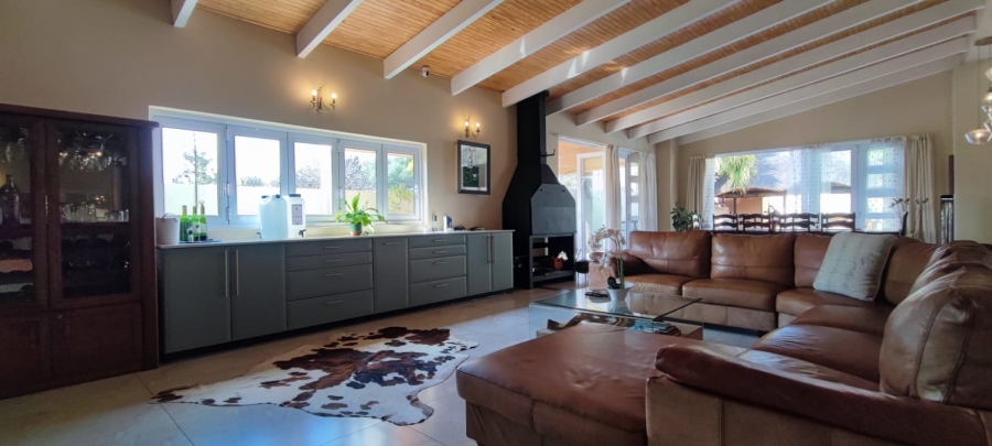 4 Bedroom Property for Sale in Eldoraigne Gauteng