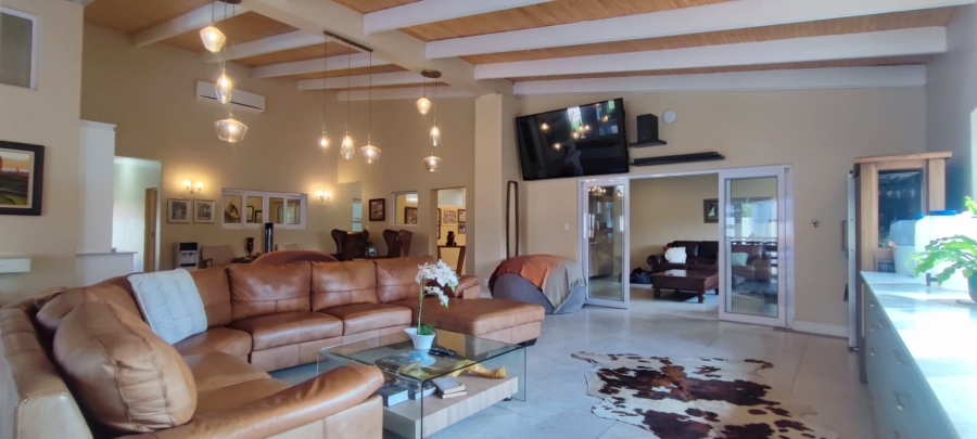 4 Bedroom Property for Sale in Eldoraigne Gauteng