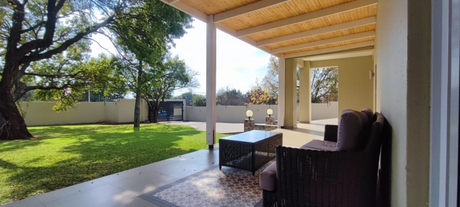 4 Bedroom Property for Sale in Eldoraigne Gauteng
