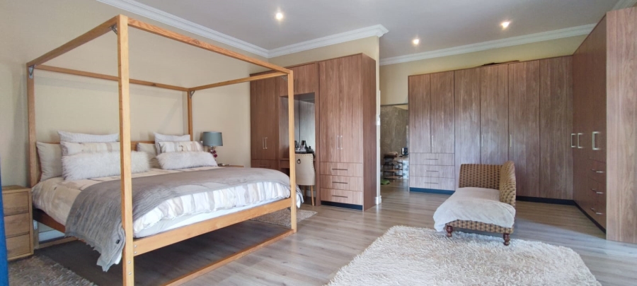 4 Bedroom Property for Sale in Eldoraigne Gauteng