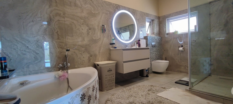 4 Bedroom Property for Sale in Eldoraigne Gauteng